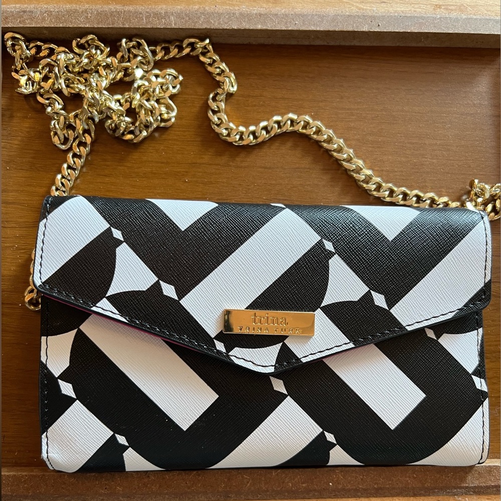 Trina Turk Crossbody Wallet